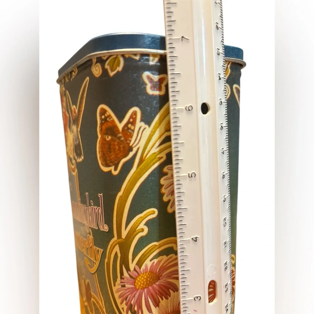Vintage‎ Hummingbird and Butterfly Seed Mix Tin Container 6.75”x3”x4” EUC